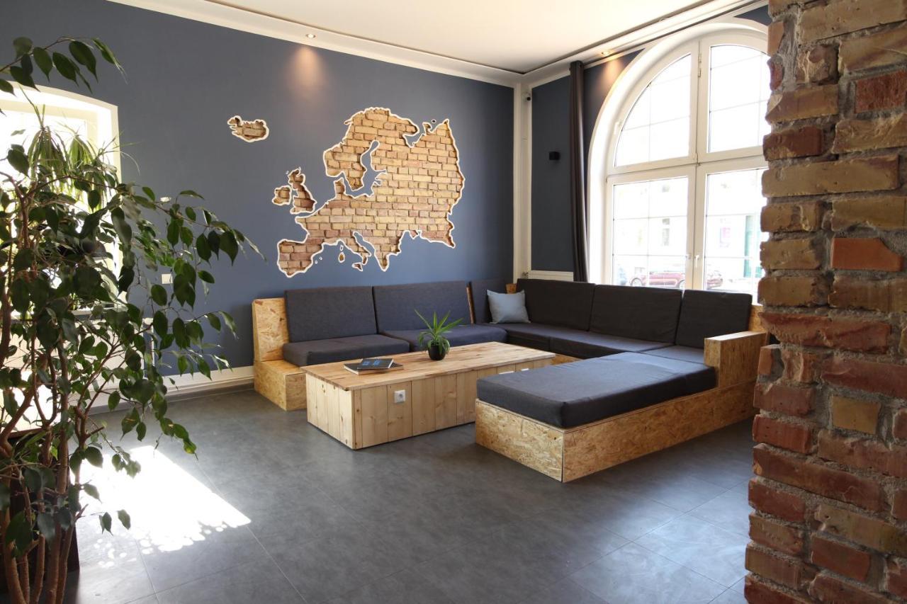Blue Doors Hostel Ktv Rostock Exterior photo