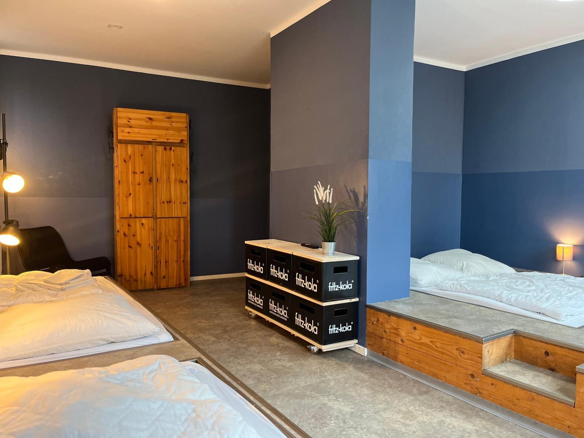 Blue Doors Hostel Ktv Rostock Exterior photo